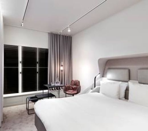 Otel' The Socialist, a Tribute Portfolio