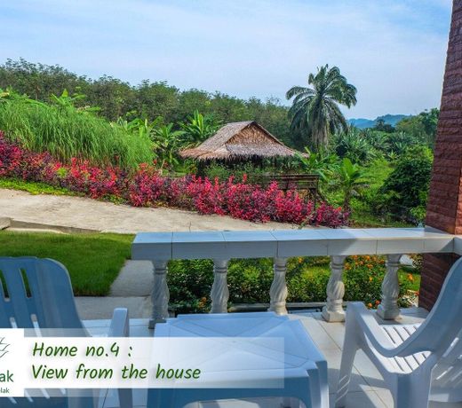 Theppahrak Home Khaolak 4