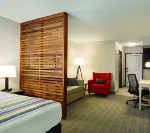 Country Inn & Suites by Radisson, Lawrence, KS