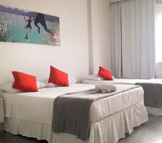 CLH Suites Copacabana @ Domingos Ferreira