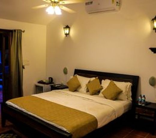 18 Degrees Beach Resort