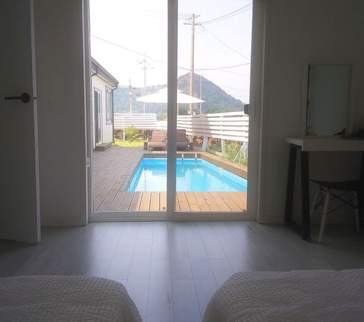 Pool villa JIP