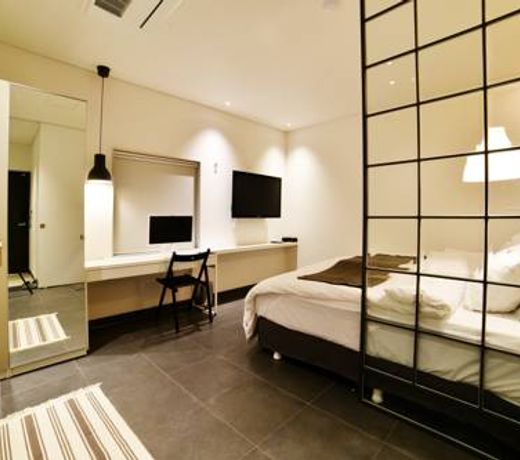 Hotel the spot