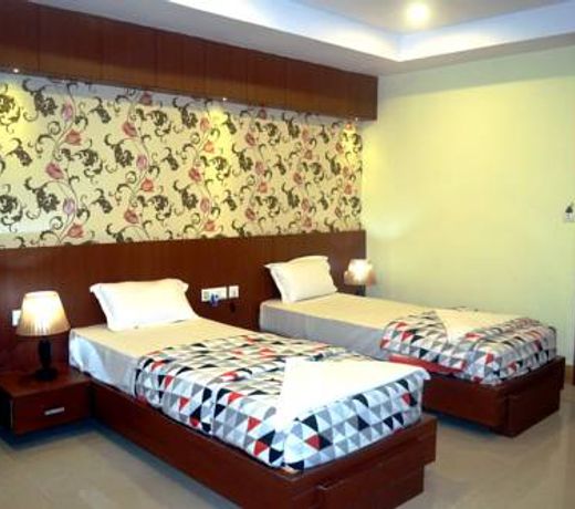 BANERJEE INN , CITY CENTER