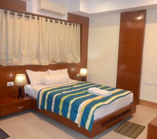 BANERJEE INN , CITY CENTER