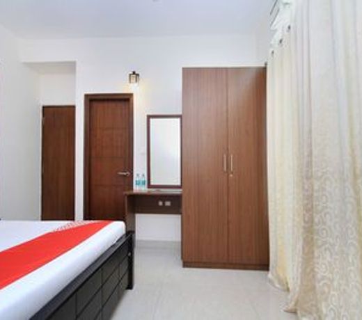 OYO 12962 Mafroosha Corporate Suites
