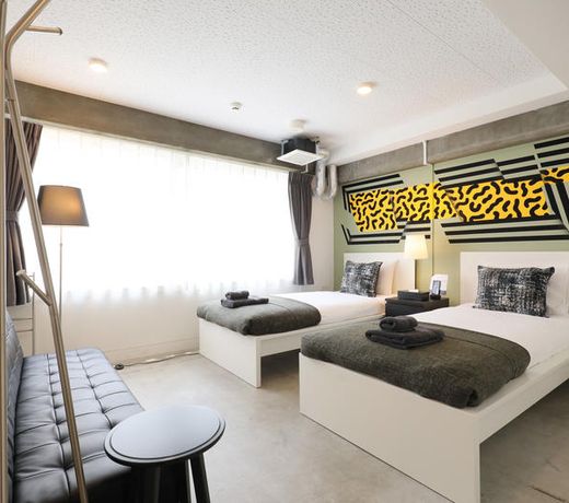 hostel DEN