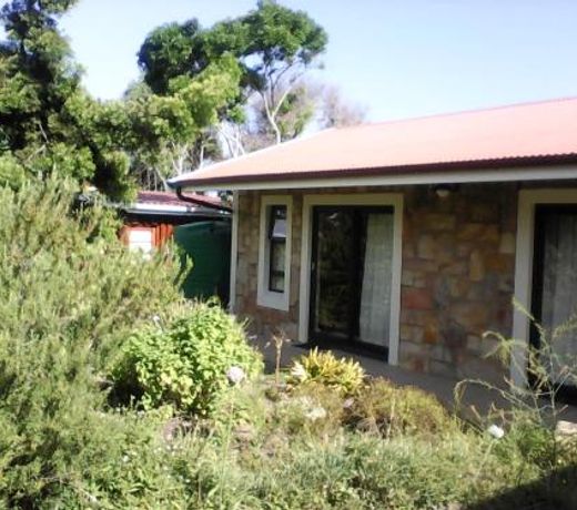 Forest Cove cottage