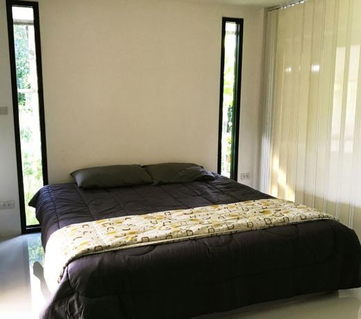 Ranong PK Guest house and Studio