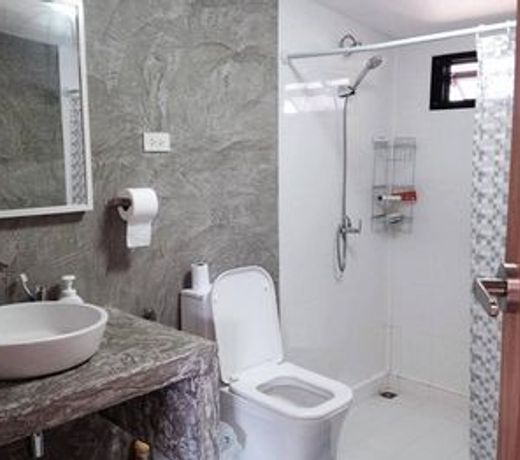 Ranong PK Guest house and Studio