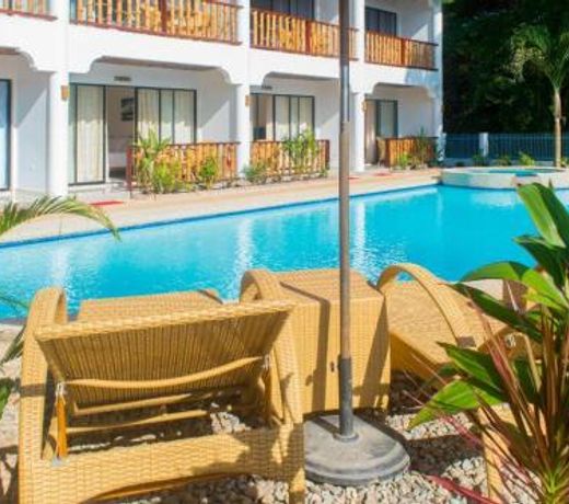 Alona Vida Beach Hill Resort