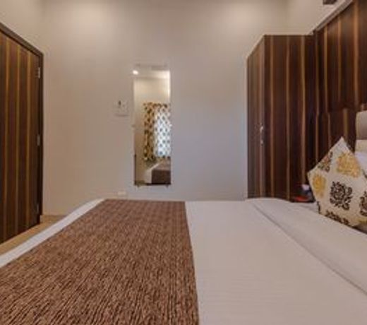 Hotel Golden Palms