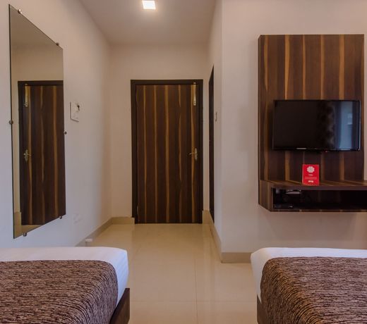 Hotel Golden Palms