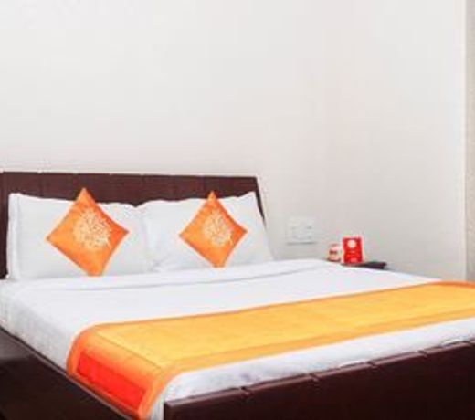 OYO 9702 Hebbal