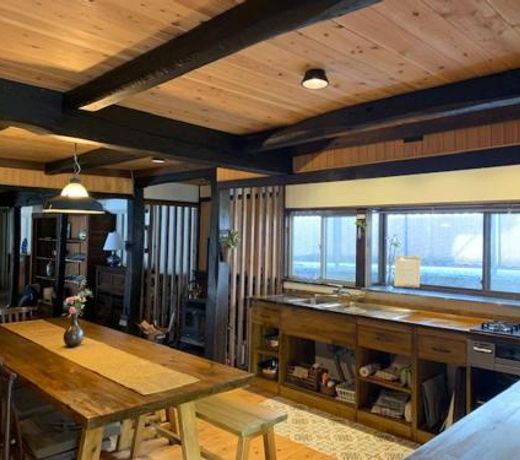 Yakuno House