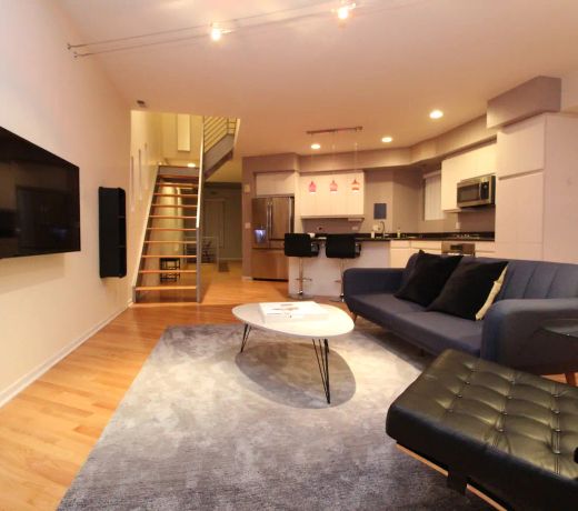 Spacious Wicker Park 2BR with Patio Deck by Zencity