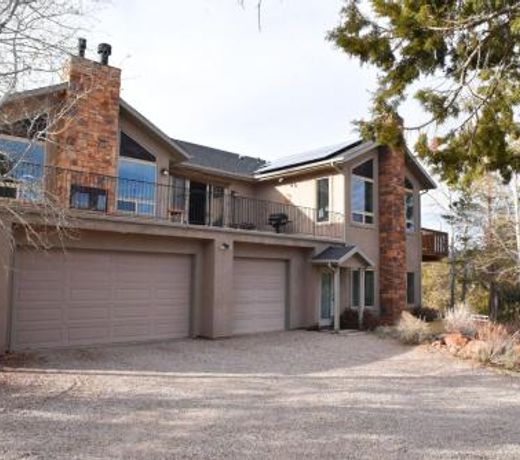 Harmony Belle at Kolob Canyon