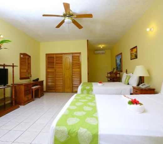 Merrils Beach Resorts lll