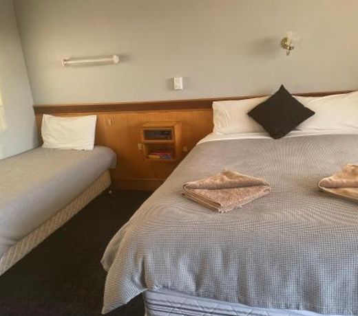 County Lodge Motel
