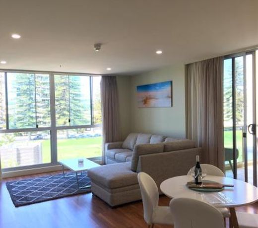 Beachside Luxury Apartments One & Two Bedroom in Beachfront Oaks Pier Building