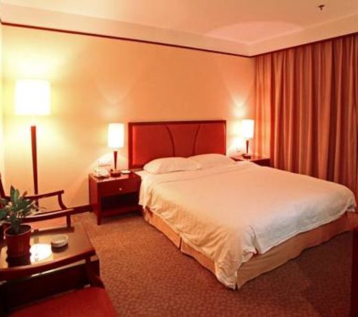 Zhongshan Yinyi Hotel