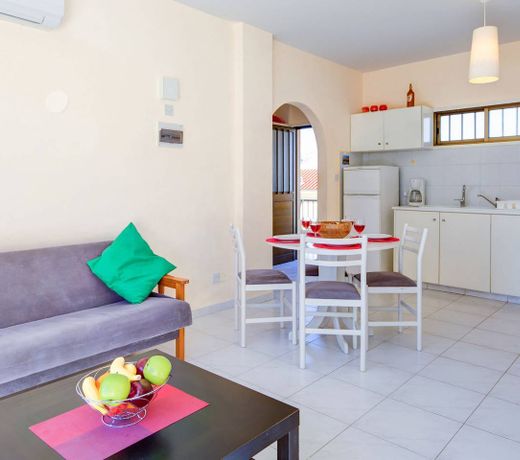 Fig Tree Beach Apartment 3