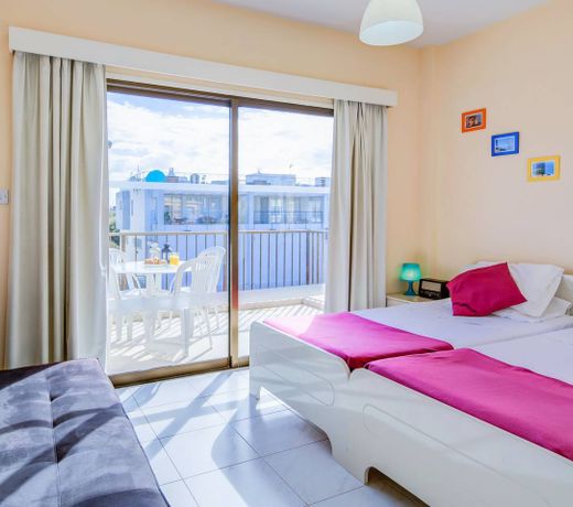 Fig Tree Beach Apartment 3