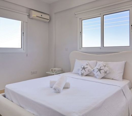 Velomar Villa