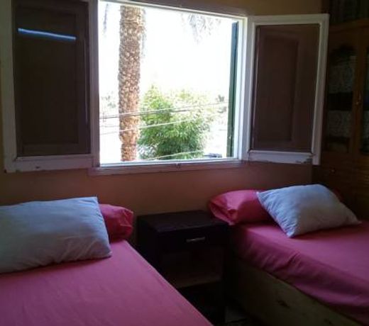 Bakar Guest House