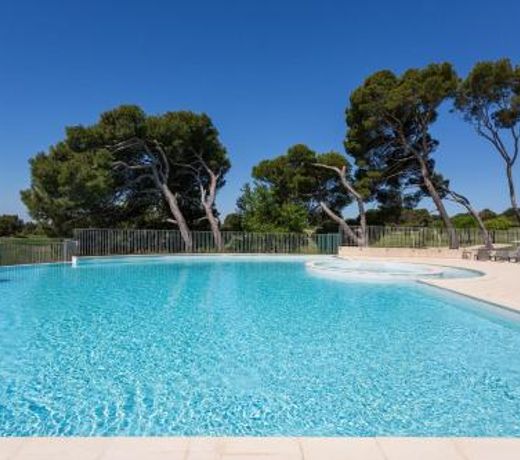 Madame Vacances Domaine du Provence Country Club Service Premium