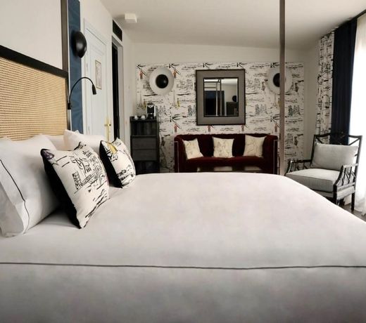 Mom'Art Hotel