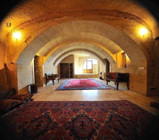 Takaev Cave Hotel