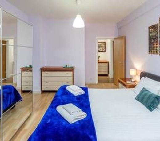 Beautiful flat with 2 bedrooms in West London