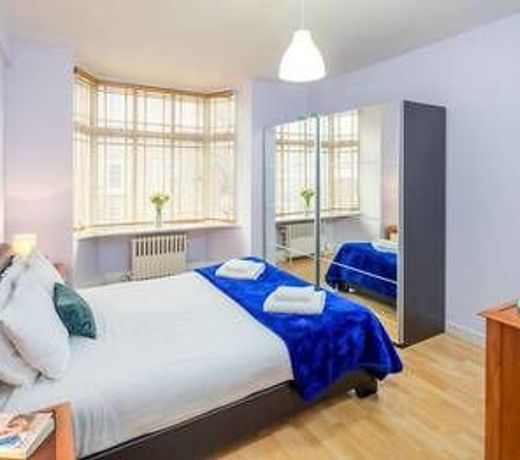 Beautiful flat with 2 bedrooms in West London