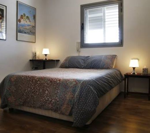 Herzelia Rooftop Special 2 Room Apartment