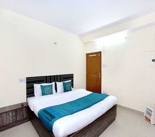 OYO 11446 Home Studio Rooms Kanlog