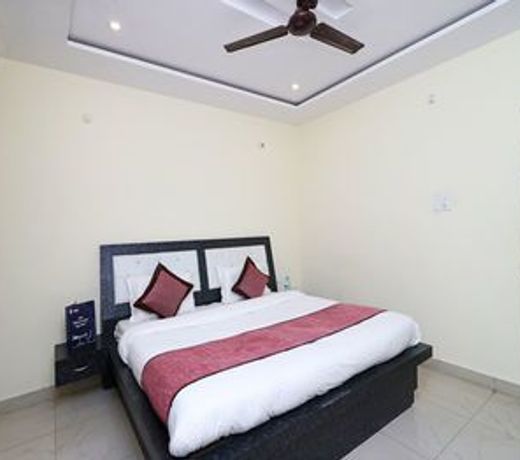 FabHotel Radha Regent Mathura Junction