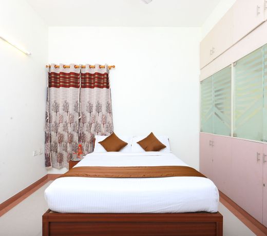 OYO 10545 Sorgam Serviced Apartments