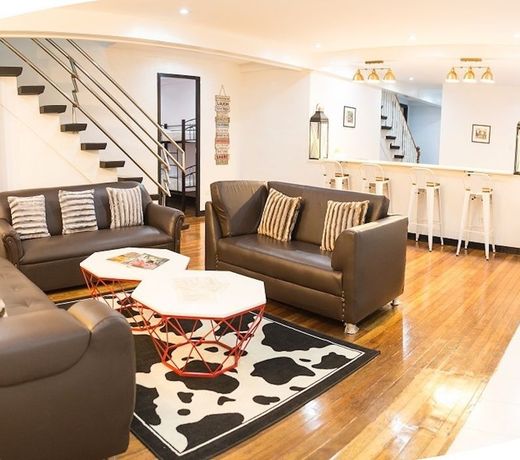 In & Out Guest House