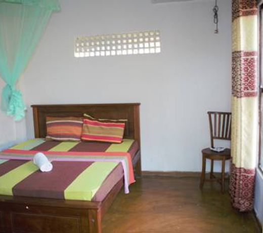 Cham Food House