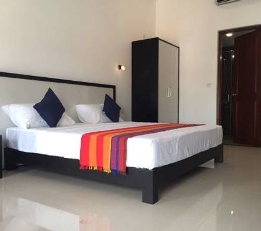 Golden Pier City Hotel