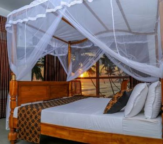 Top Secret Beach Hotel