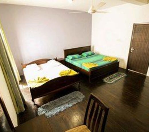 Yoho Solid Hotel Borella