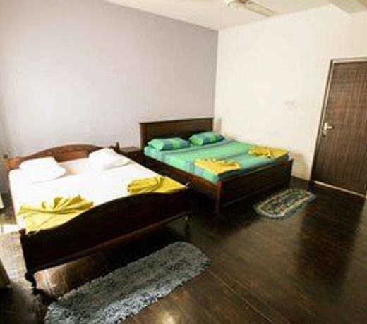 Yoho Solid Hotel Borella