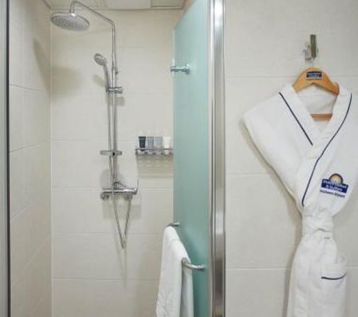 Days Hotel & Suites by Wyndham Incheon Airport