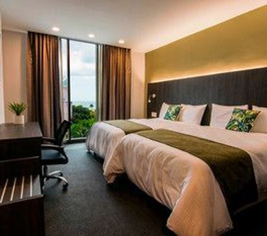 Innfiniti Hotel & Suites
