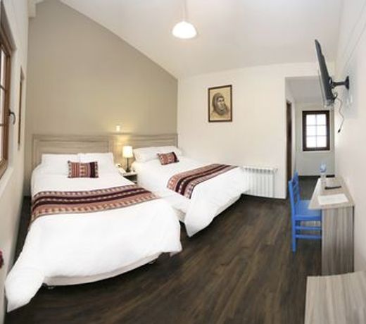 Atoq San Blas Hotel