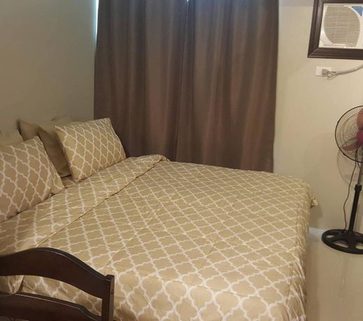 Condo Unit Beside De La Salle University in Manila