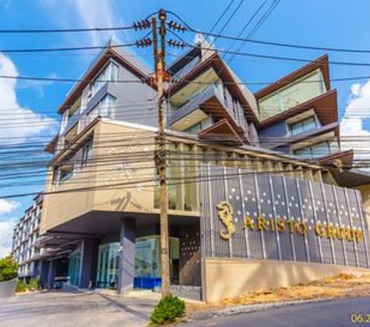 Aristo 2 Phuket Beach Front - by Holy cow 714