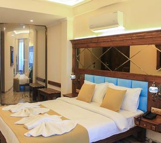 Reis Royal Hotel